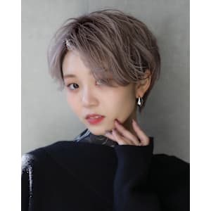 大人ショートボブ丸みショートカットマッシュショート前髪あり