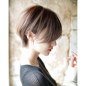 大人ショートボブ丸みショートカットマッシュショート前髪あり