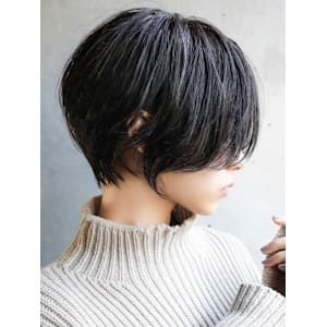 大人ショートボブ丸みショートカットマッシュショート前髪あり