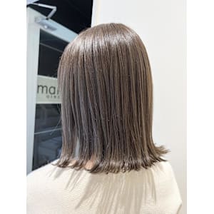 □シナモングレージュ