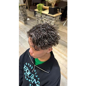 スパイラルパーマ