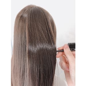 まとまりにくい髪☆お悩み解決☆髪質改善ストレート