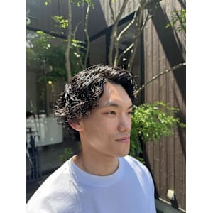 スパイラルパーマ/山本凌也