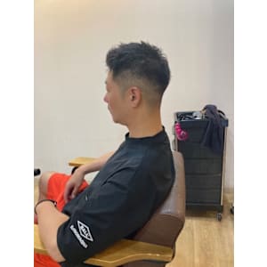 お客様髪質改善データ1352（メンズショート）