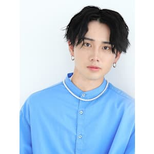 ツイスパ　センターパーマ　ツーブロック　刈り上げ