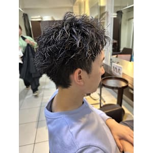 スパイキーショート