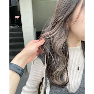 グレージュインナーカラー/イヤリングカラー