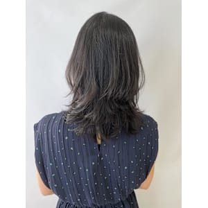 柔らかく動くニュアンスパーマ