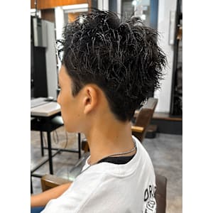 【IRIE 赤坂】スパイキーショート