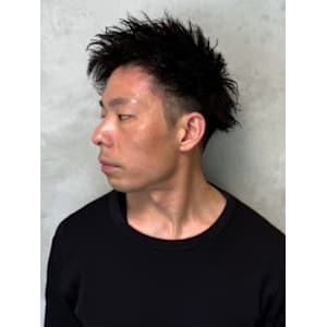 ツイストパーマ　束感ショート　アップバング　マッシュショート