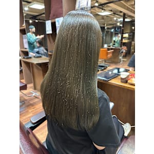 寒色の新定番♪オリーブグレージュ♪