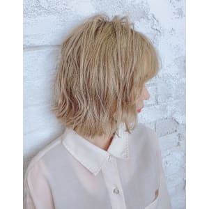 ミルクティーベージュ/ダブルカラー【池袋・池袋東口・池袋駅】