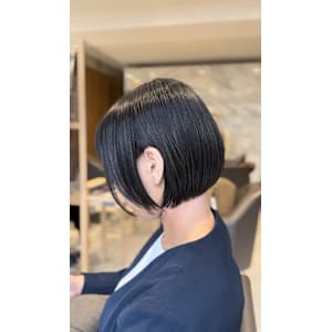 耳掛けショートボブ