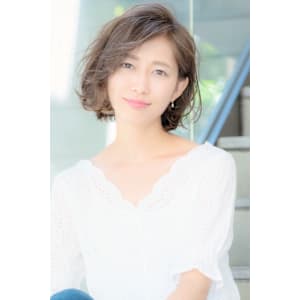 大人のヴェールウエーブボブ×小顔似合わせカット