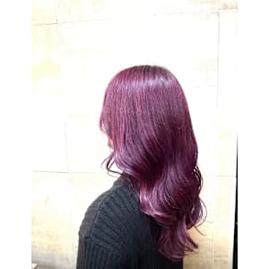鮮やかパープルヘア