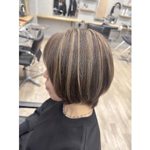 白髪ぼかし/ハイライトカラー/カラー/透明感/ハイライト