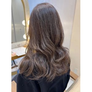 ［chii］艶オリーブグレージュ