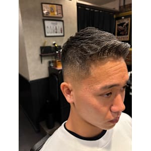 フェザーアップ　フェードスタイル