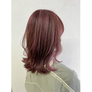 流行りのピンクハイライトカラー！