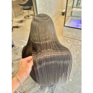 大宮でできるメゾンストレート