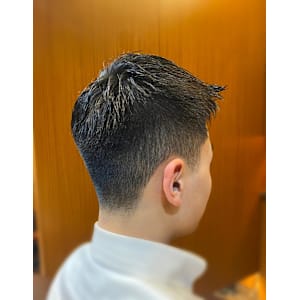刈り上げ アップバング 理容室