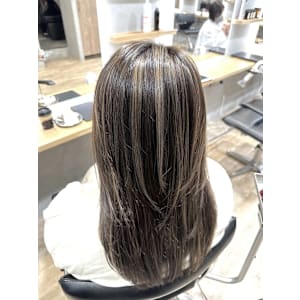 白髪ぼかし/ハイライトカラー/カラー/透明感/ハイライト