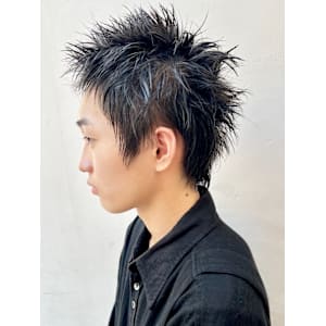 個性的で無造作でカッコいいメンズザクザクショートパンク風髪型