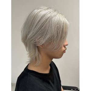 【walt】山田 恭輔 ホワイトシルバーウルフカット