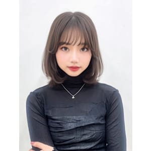 ツヤ髪透明感外ハネミディレイヤー似合わせカット