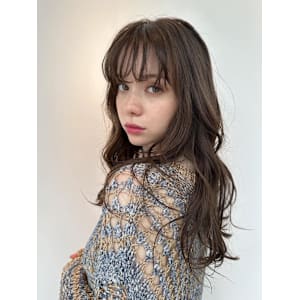 ベージュカラー