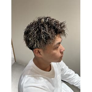Eiji_ツイストパーマ×メッシュキャップ
