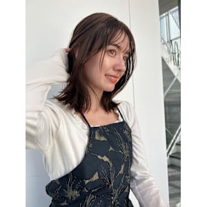 スタイリング簡単ミディアムヘア