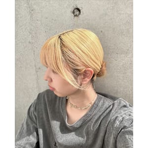 ベージュカラー