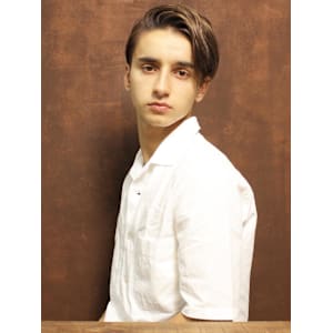 外国人風サイドパートショート