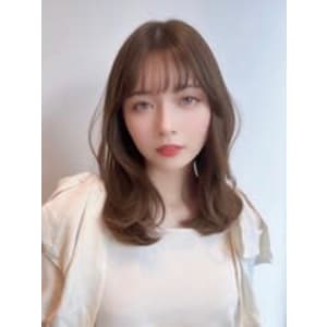 大人可愛い寒色系透明感カラーロングフェイスレイヤー