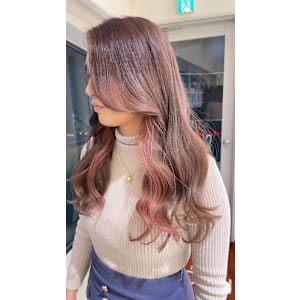 ラベンダーベージュ　インナーカラーピンク