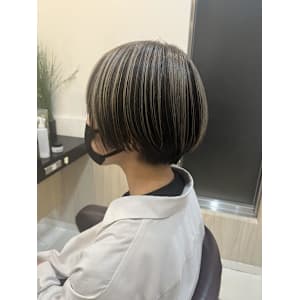 アンブレラカラー　ブリーチ　ハイライト　