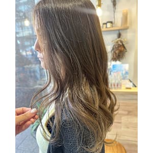 大串◎ミディアム×オリーブベージュ