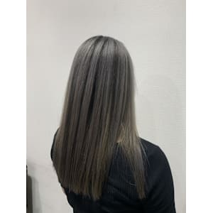 シャドールーツカラー