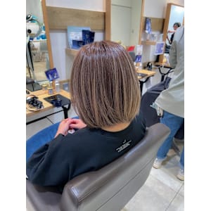 白髪ぼかし　セミディ　シアーカラー　【藤沢　藤沢駅】