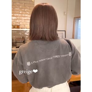 外はねボブ×グレージュカラー