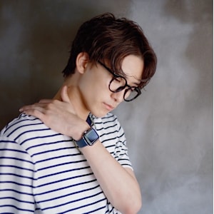 マッシュベースセンター分けショートヘア