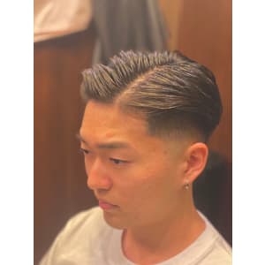 ２ブロフェード【五反田】＜理容室＞