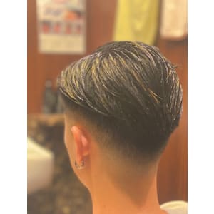 ２ブロフェード【五反田】＜理容室＞