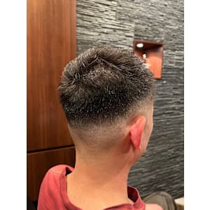 スポーツ刈り×フェード - ヒロ銀座BARBER SHOP 名古屋本店【ヒロギンザバーバーショップナゴヤホンテン】掲載中