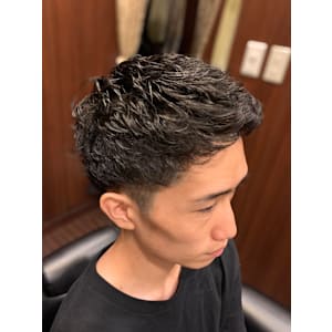 形状記憶パーマ《五反田／理容室/バーバー/ビジネス》