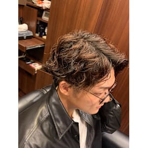 セクシースパイラルパーマ《五反田／理容室/バーバー/ビジネス