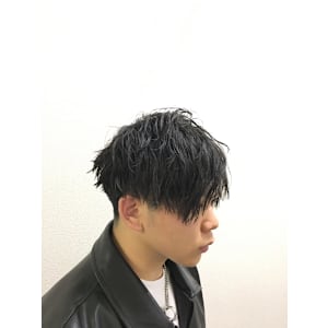 前下がりスパイラルパーマ