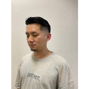 スキンフェード×ハードパート