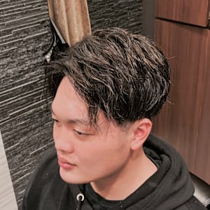 刈り上げスパイラルパーマ